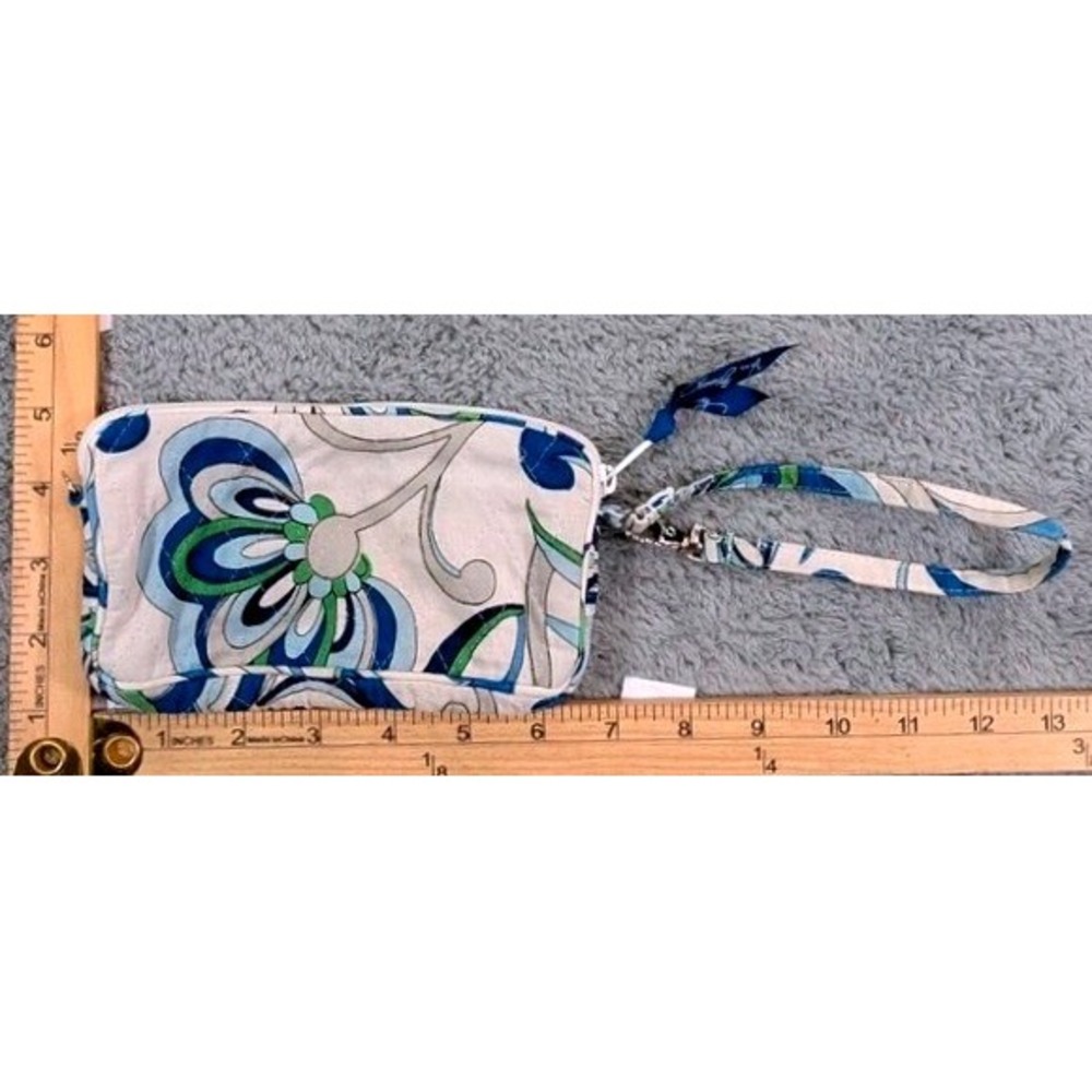 Vera Bradley Mediterranean White Quilted Cotton Zip Wristlet - Made in USA
